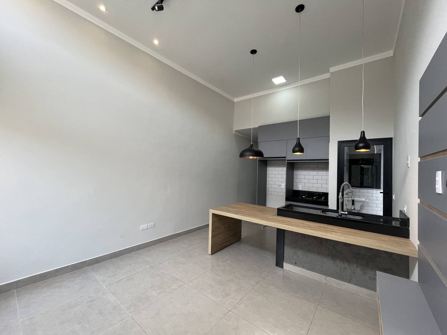 Casa à venda com 3 quartos, 75m² - Foto 5