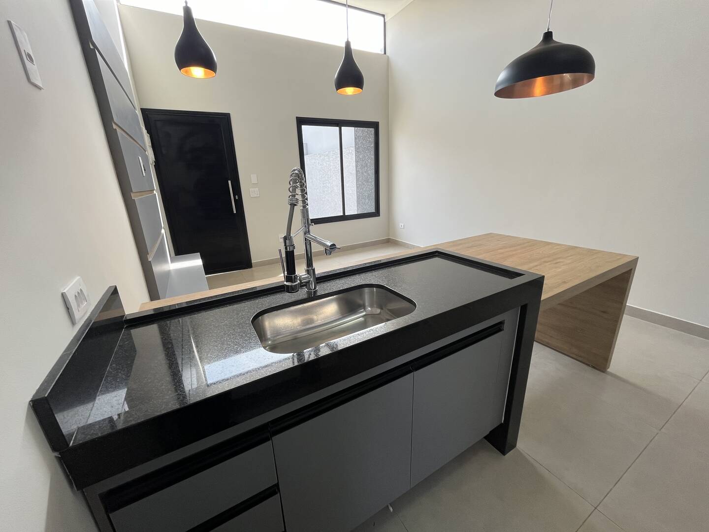 Casa à venda com 3 quartos, 75m² - Foto 8