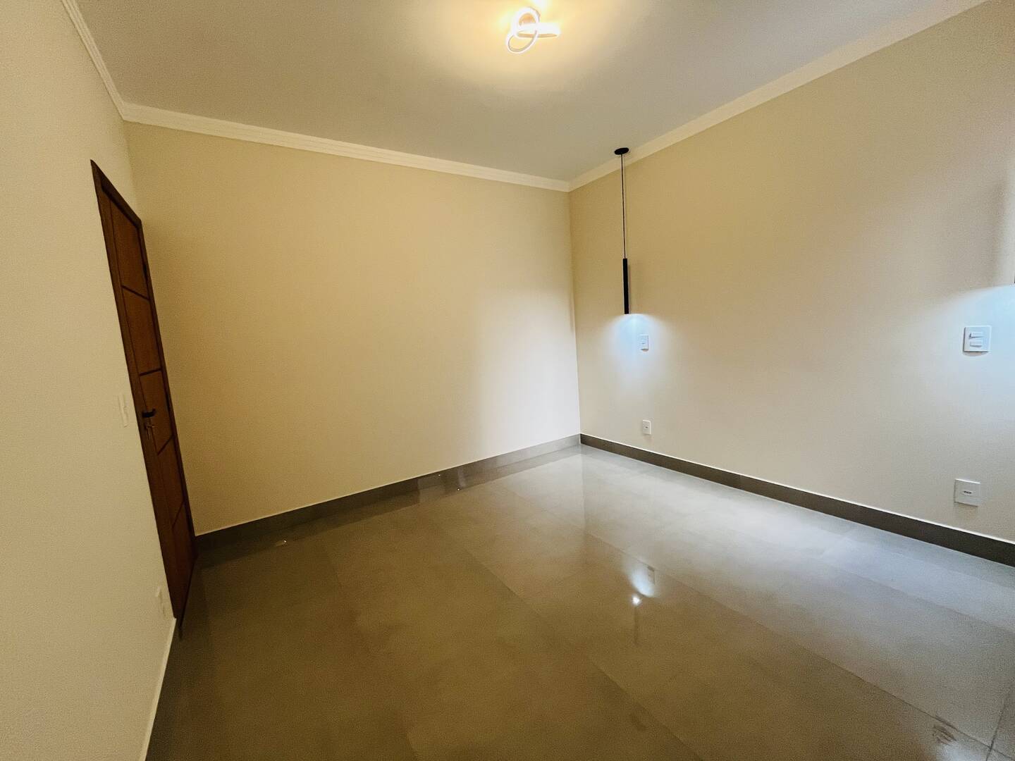 Casa à venda com 3 quartos, 118m² - Foto 9