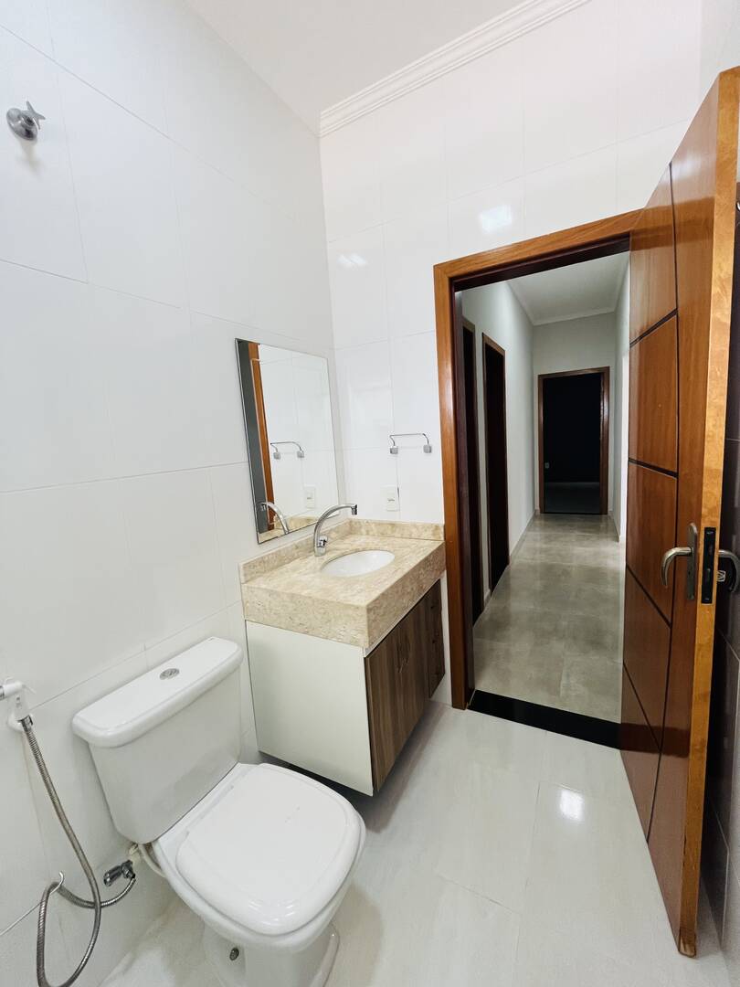 Casa à venda com 3 quartos, 202m² - Foto 18