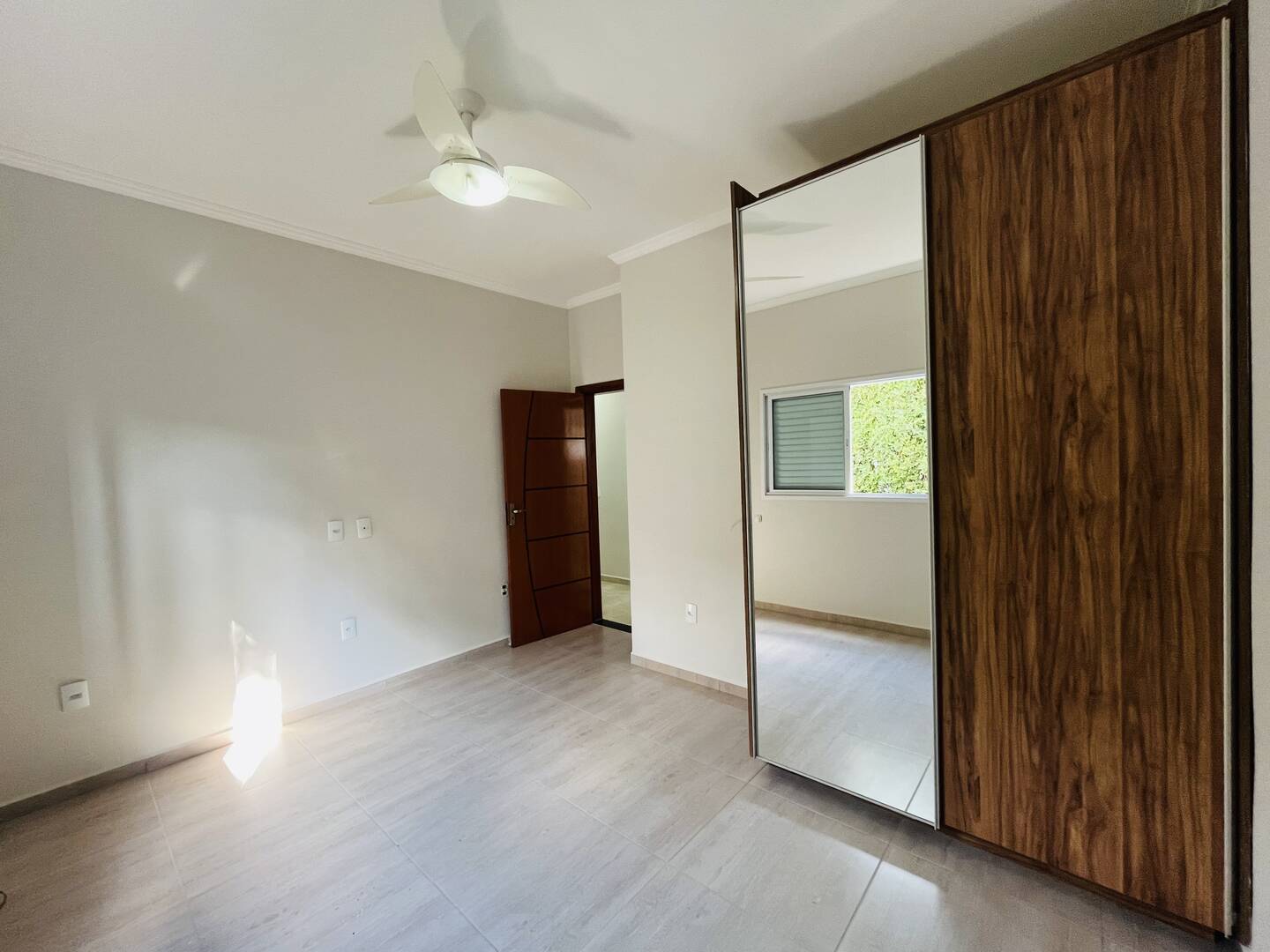 Casa à venda com 3 quartos, 202m² - Foto 16