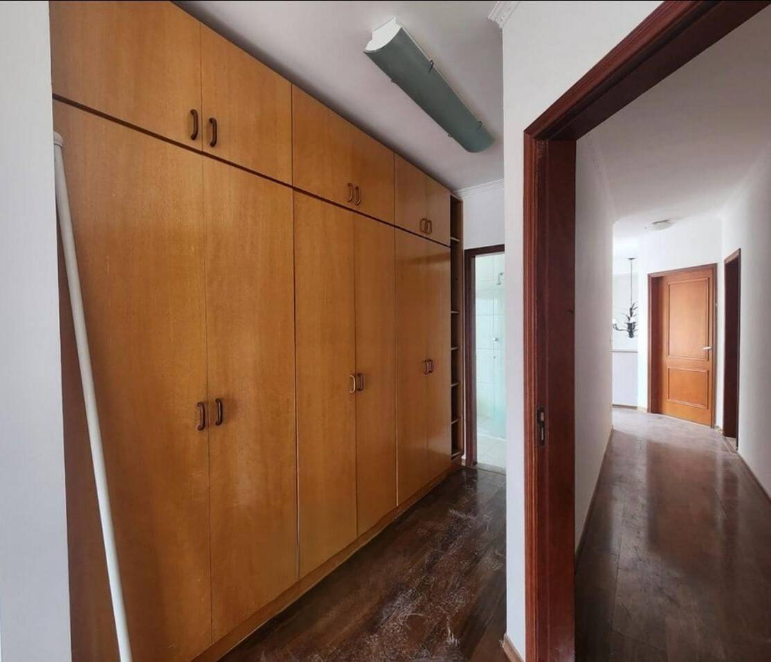 Casa à venda e aluguel com 4 quartos, 320m² - Foto 14