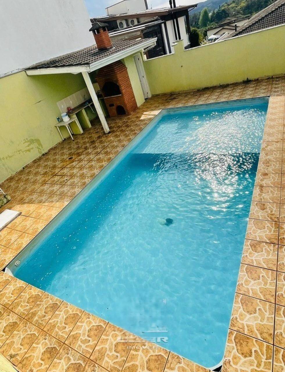 Casa à venda e aluguel com 4 quartos, 320m² - Foto 20