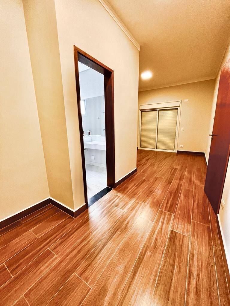 Casa à venda com 3 quartos, 310m² - Foto 18