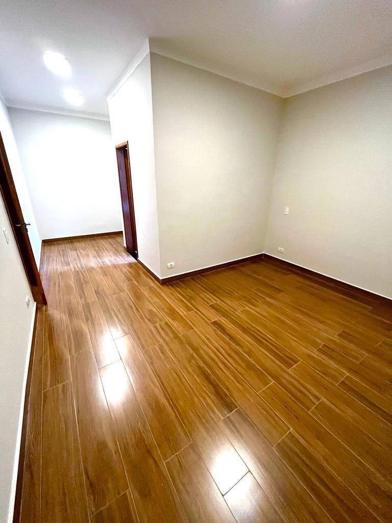 Casa à venda com 3 quartos, 310m² - Foto 20