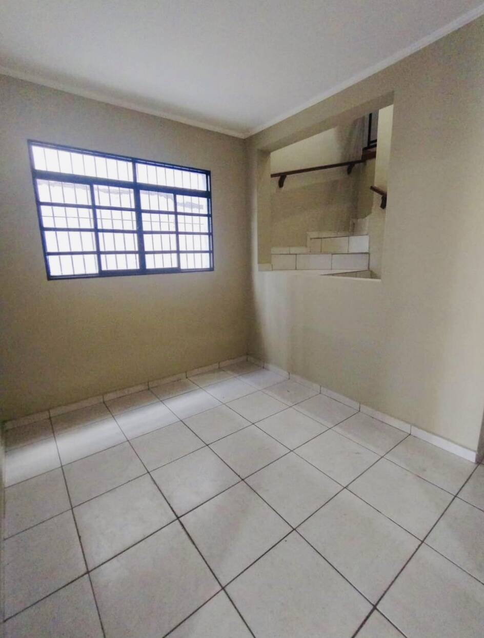 Casa à venda com 3 quartos, 120m² - Foto 8