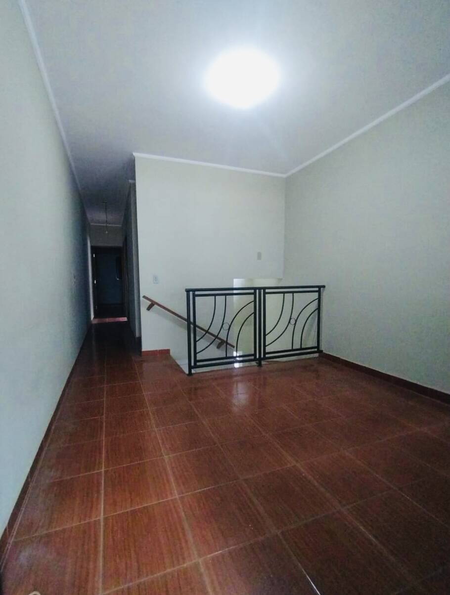 Casa à venda com 3 quartos, 120m² - Foto 3