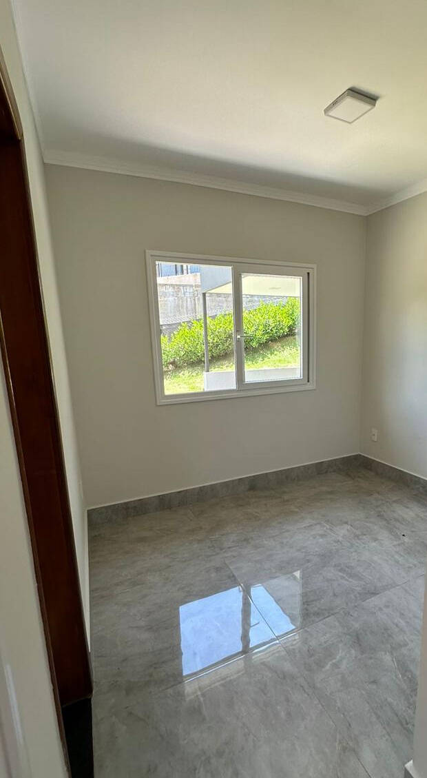 Casa à venda com 5 quartos, 338m² - Foto 22