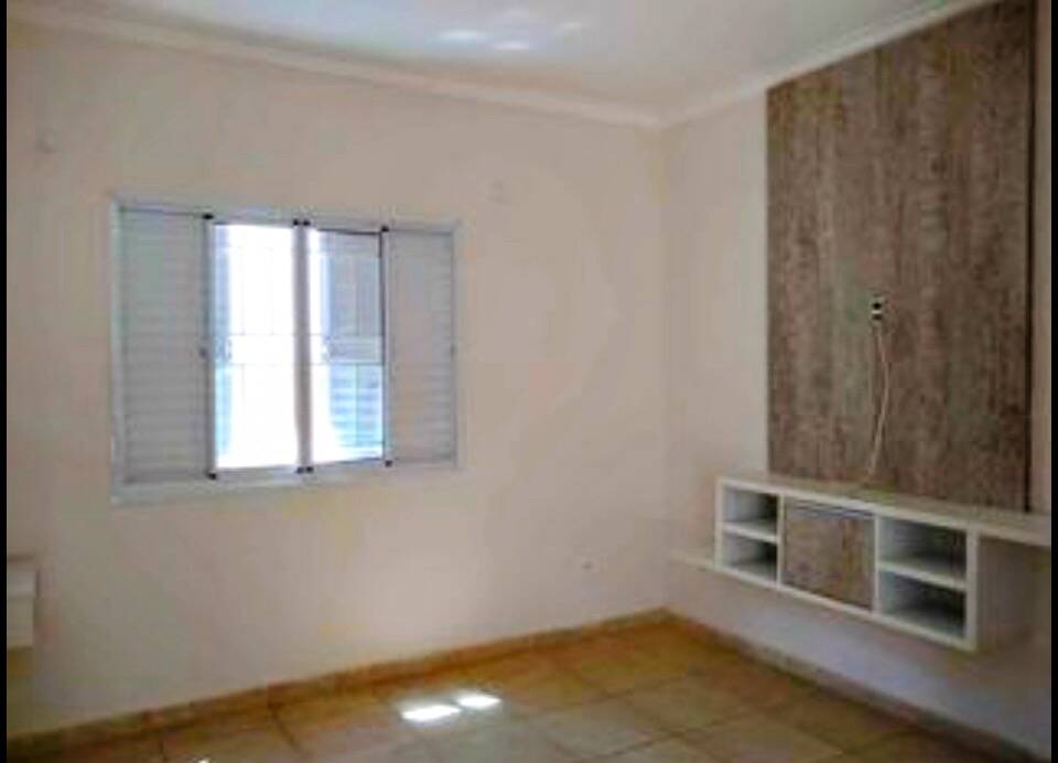 Casa para alugar com 2 quartos, 140m² - Foto 16