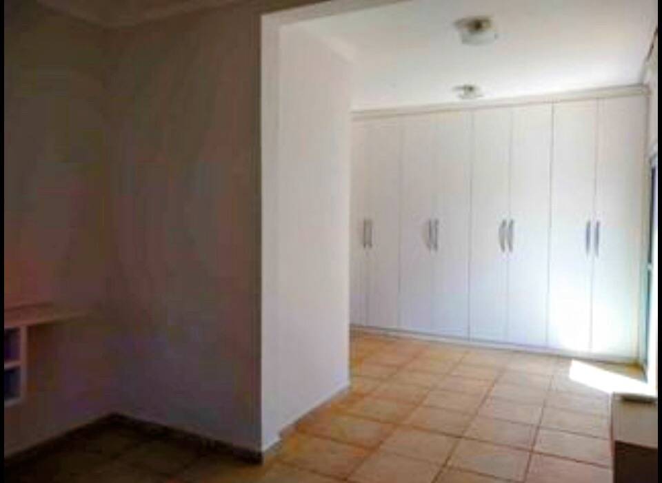 Casa para alugar com 2 quartos, 140m² - Foto 13