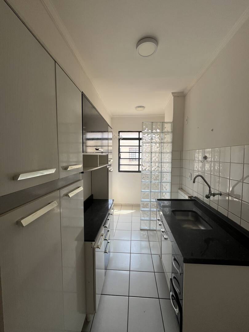 Apartamento à venda com 2 quartos, 45m² - Foto 4