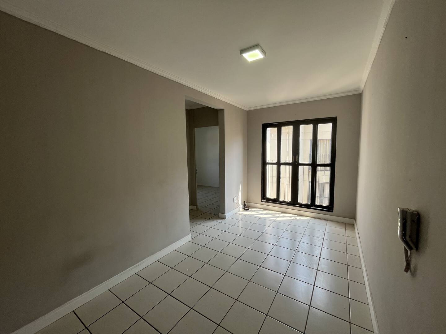 Apartamento à venda com 2 quartos, 45m² - Foto 3