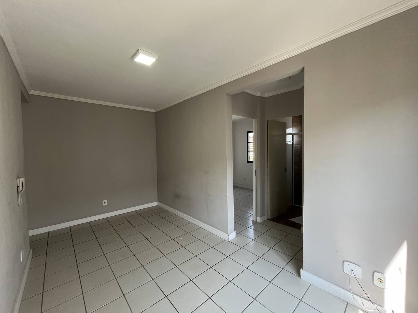 Apartamento à venda com 2 quartos, 45m² - Foto 1