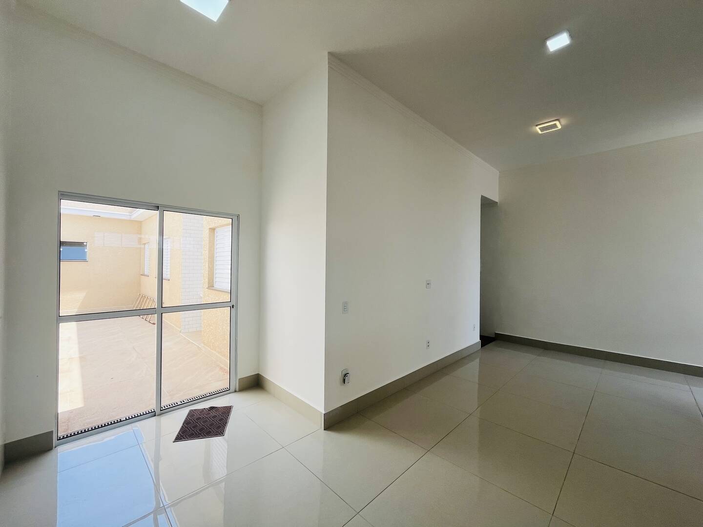 Casa à venda com 3 quartos, 118m² - Foto 5