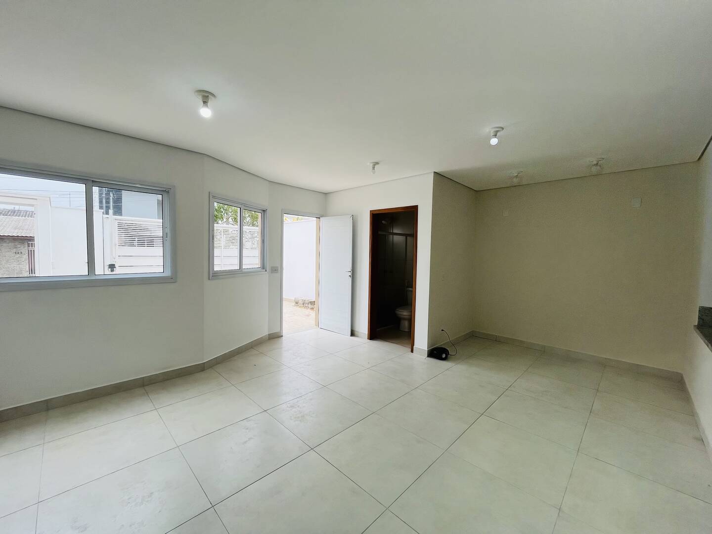 Casa à venda com 3 quartos, 120m² - Foto 4