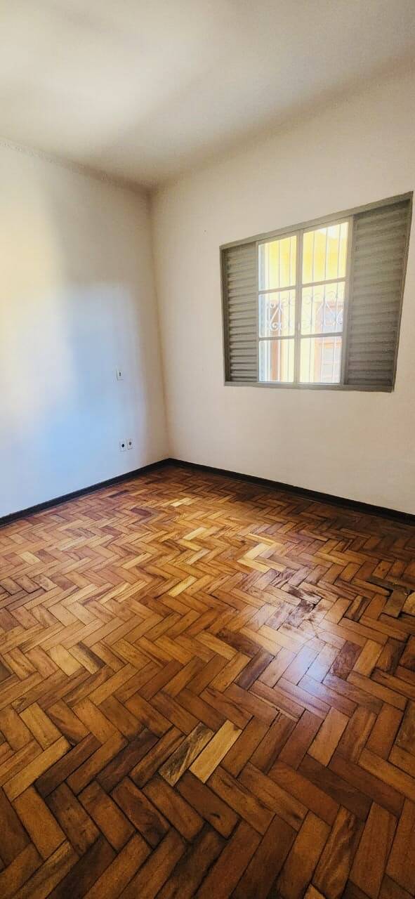 Casa à venda com 3 quartos, 250m² - Foto 10