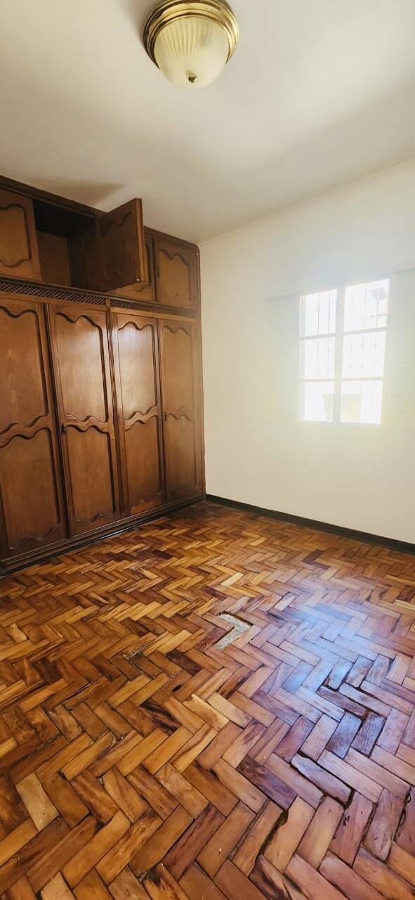 Casa à venda com 3 quartos, 250m² - Foto 11