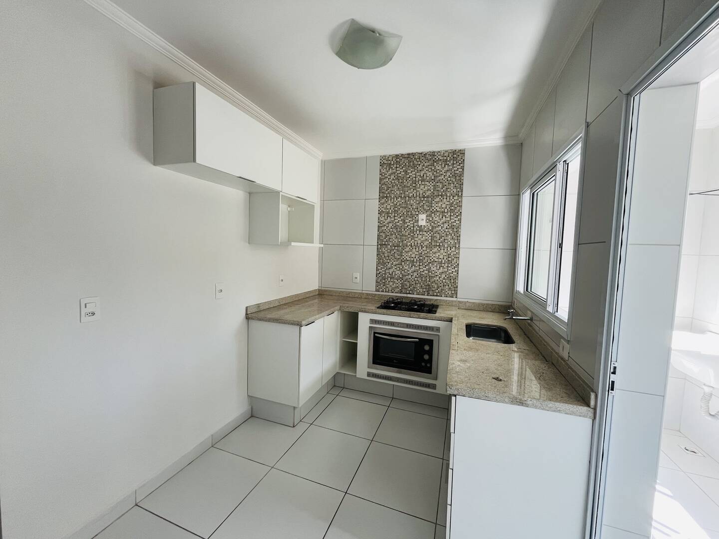 Apartamento à venda com 2 quartos, 60m² - Foto 6