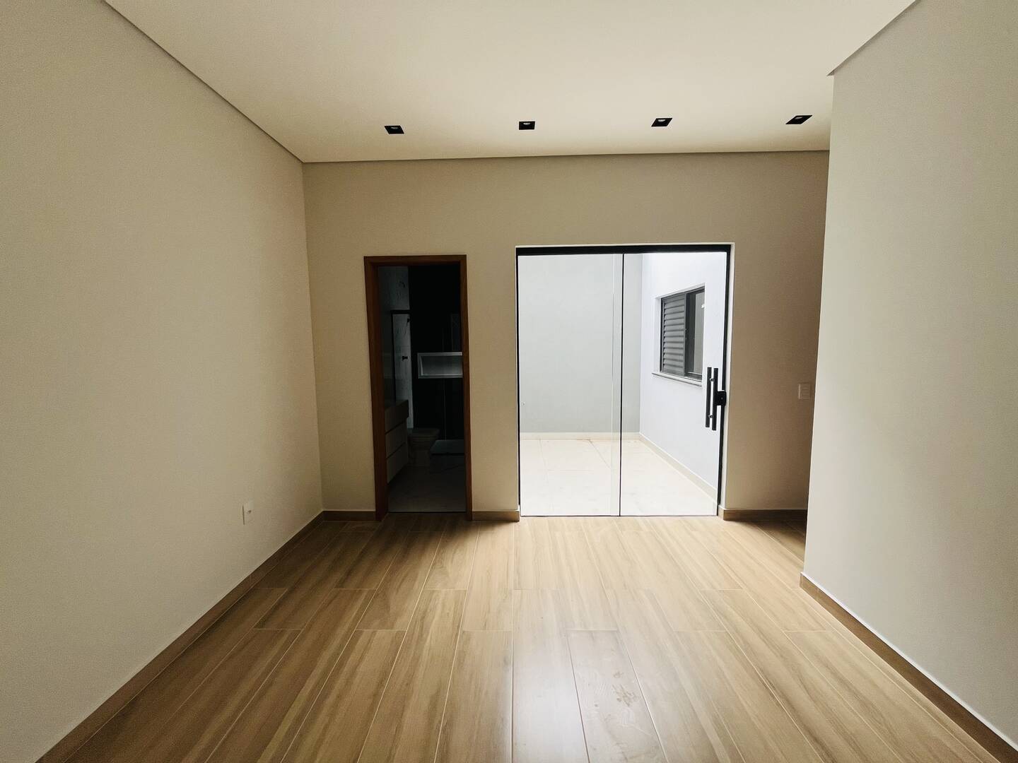 Casa à venda com 3 quartos, 120m² - Foto 18