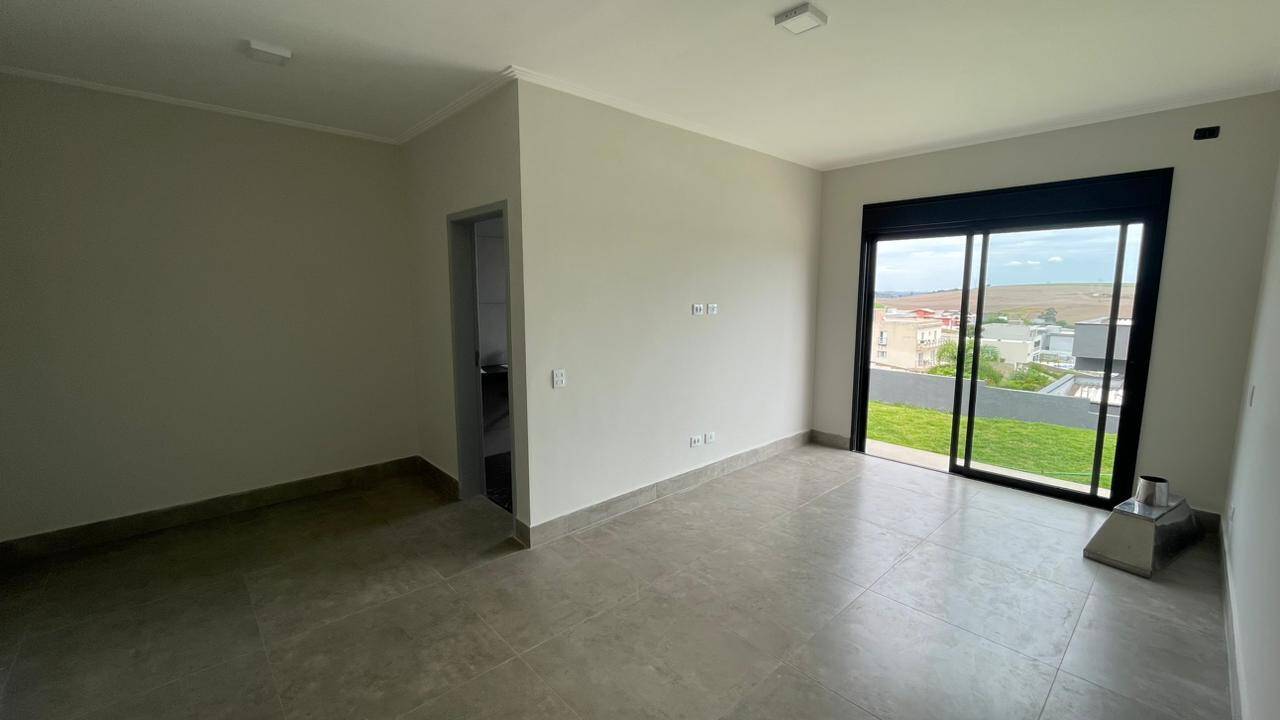 Casa à venda com 3 quartos, 217m² - Foto 13