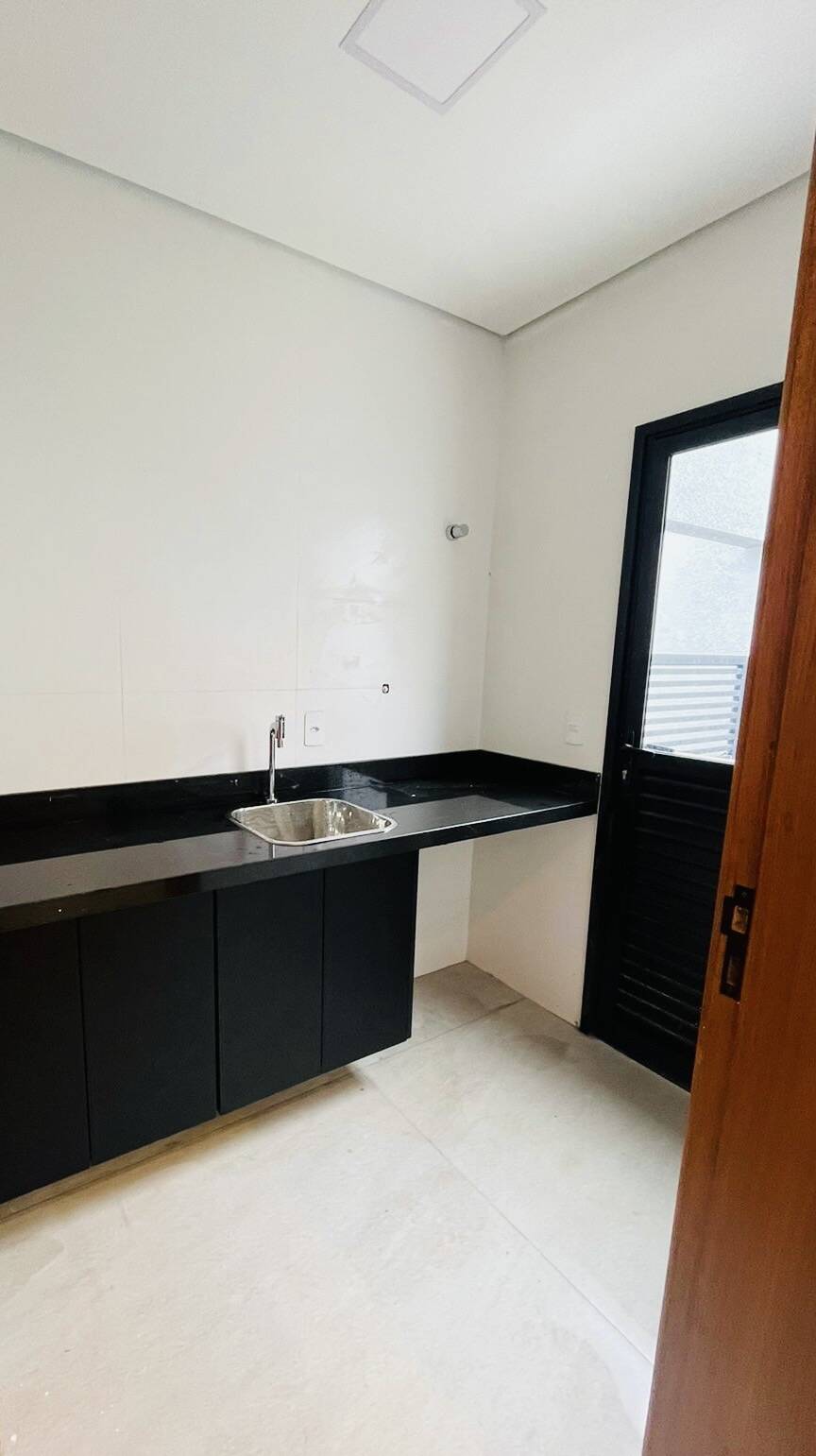 Casa à venda com 3 quartos, 200m² - Foto 6