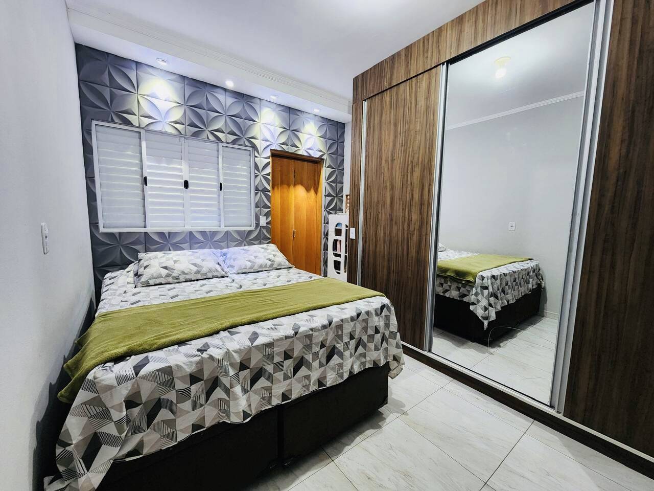 Casa à venda com 3 quartos, 98m² - Foto 15