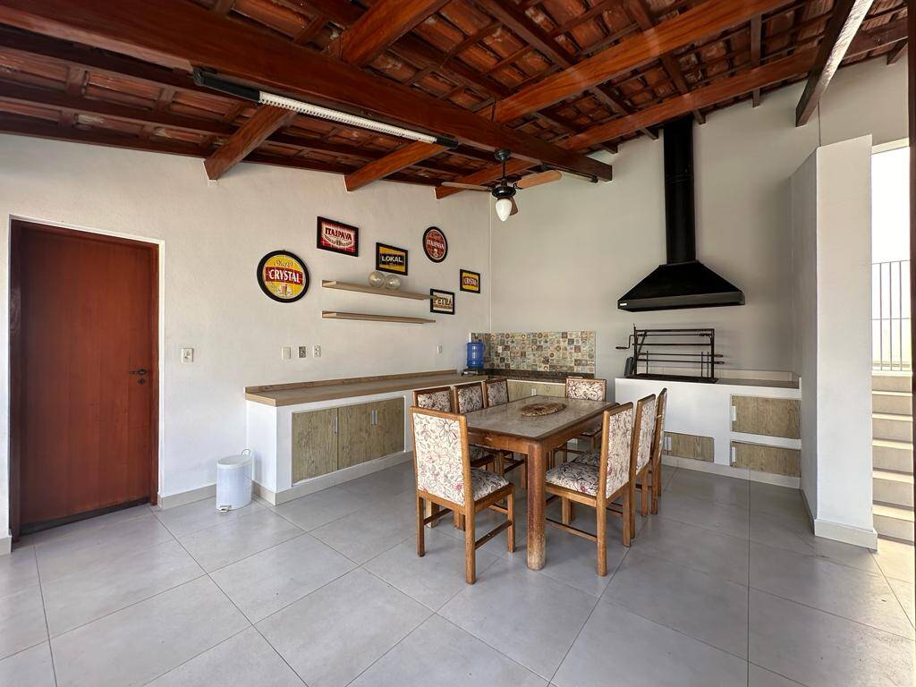 Casa à venda com 4 quartos, 345m² - Foto 21