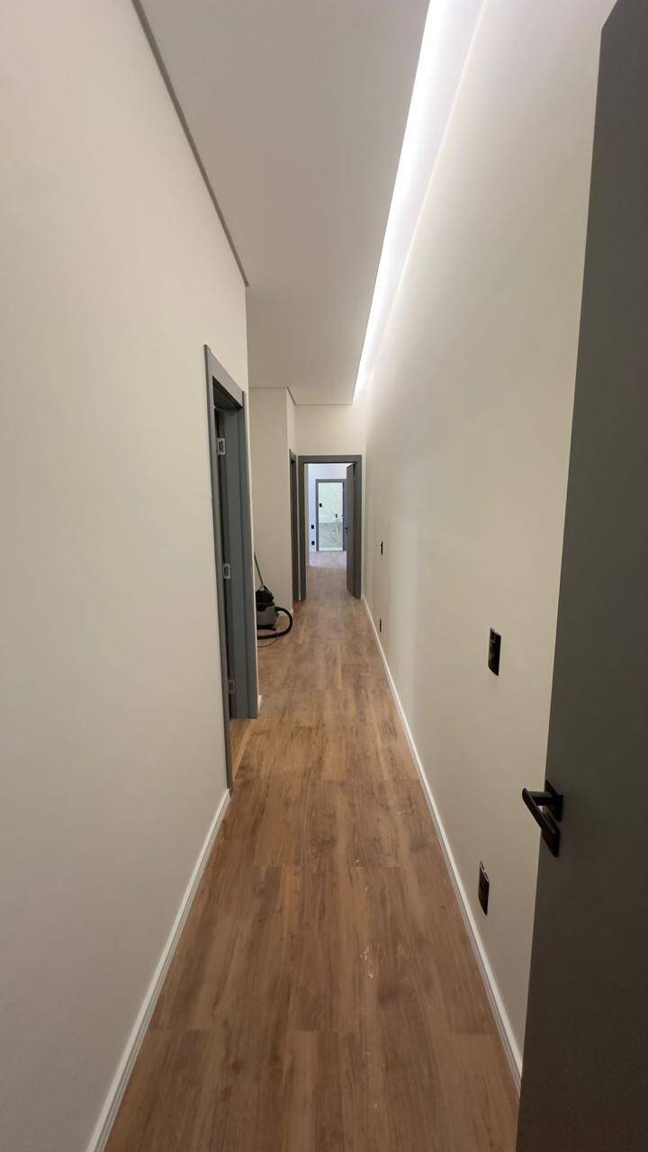 Casa à venda com 3 quartos, 194m² - Foto 7