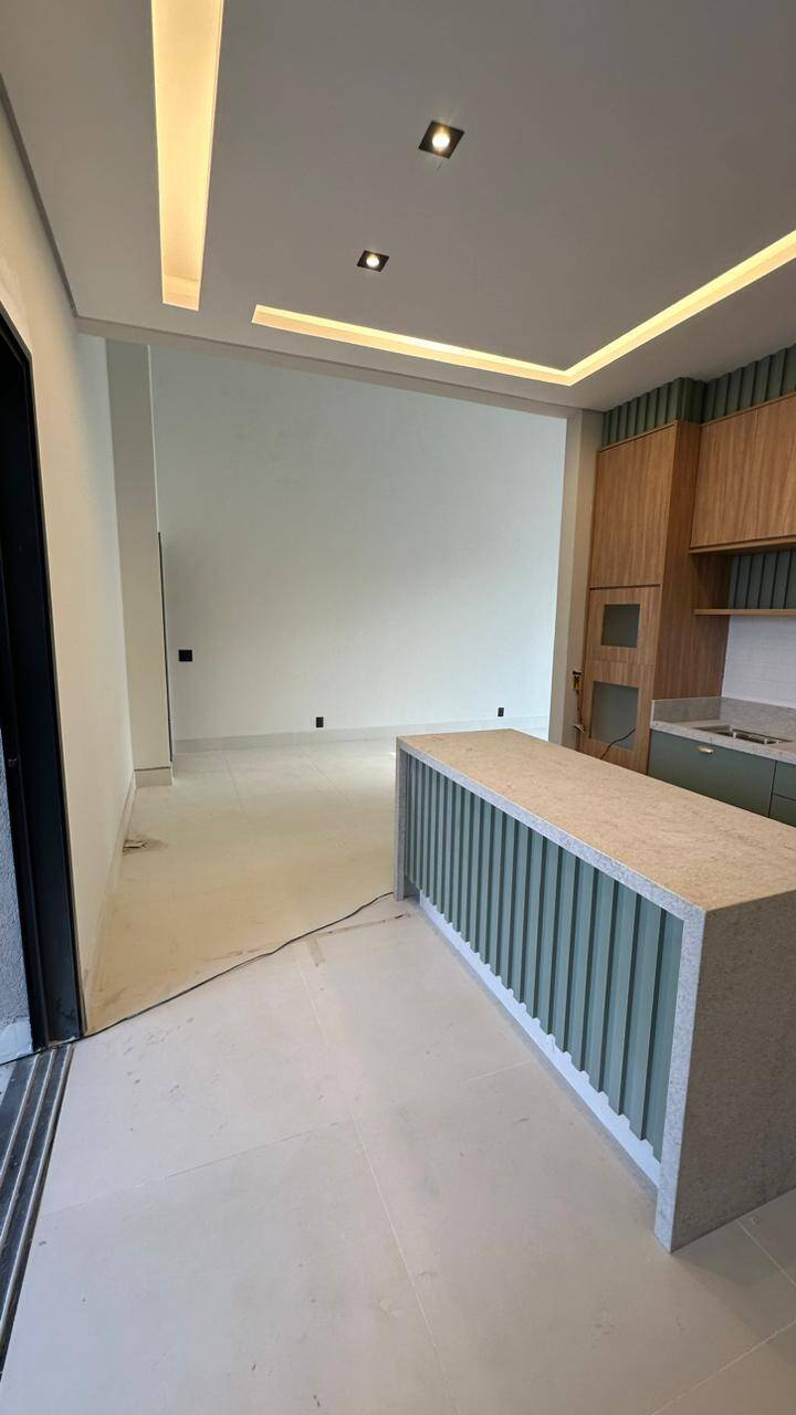 Casa à venda com 3 quartos, 194m² - Foto 5