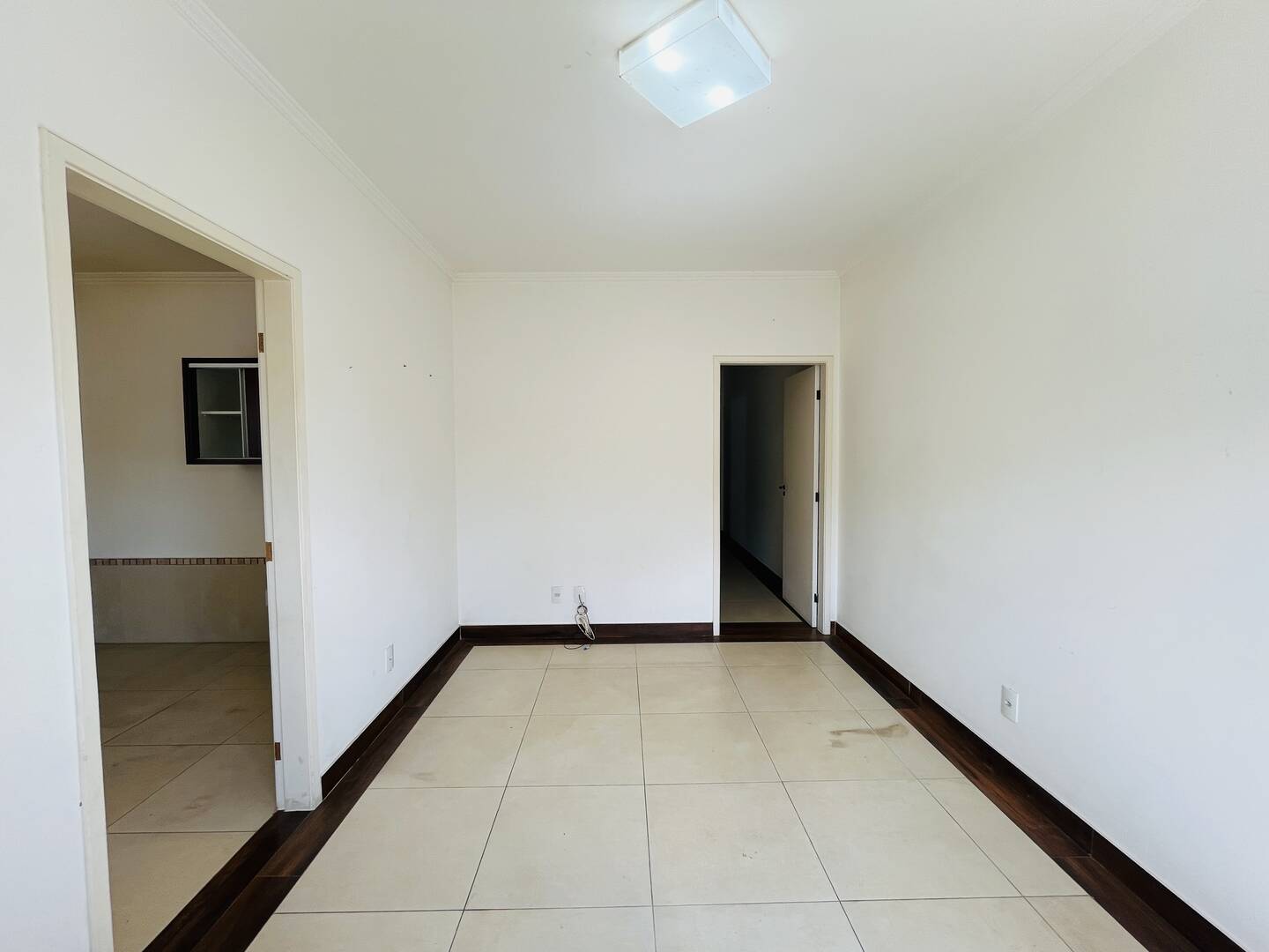 Casa à venda e aluguel com 2 quartos, 120m² - Foto 5