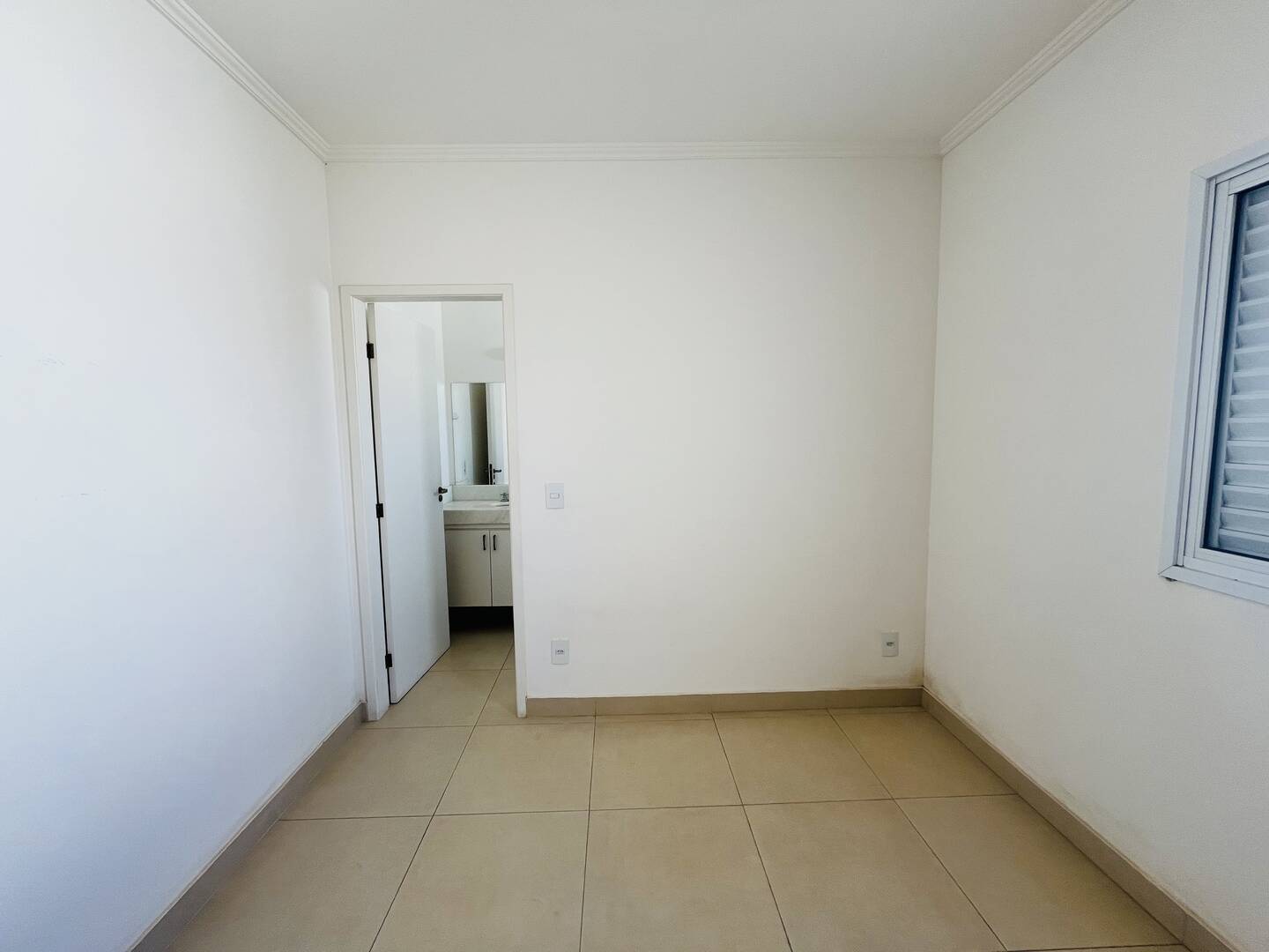 Casa à venda e aluguel com 2 quartos, 120m² - Foto 17