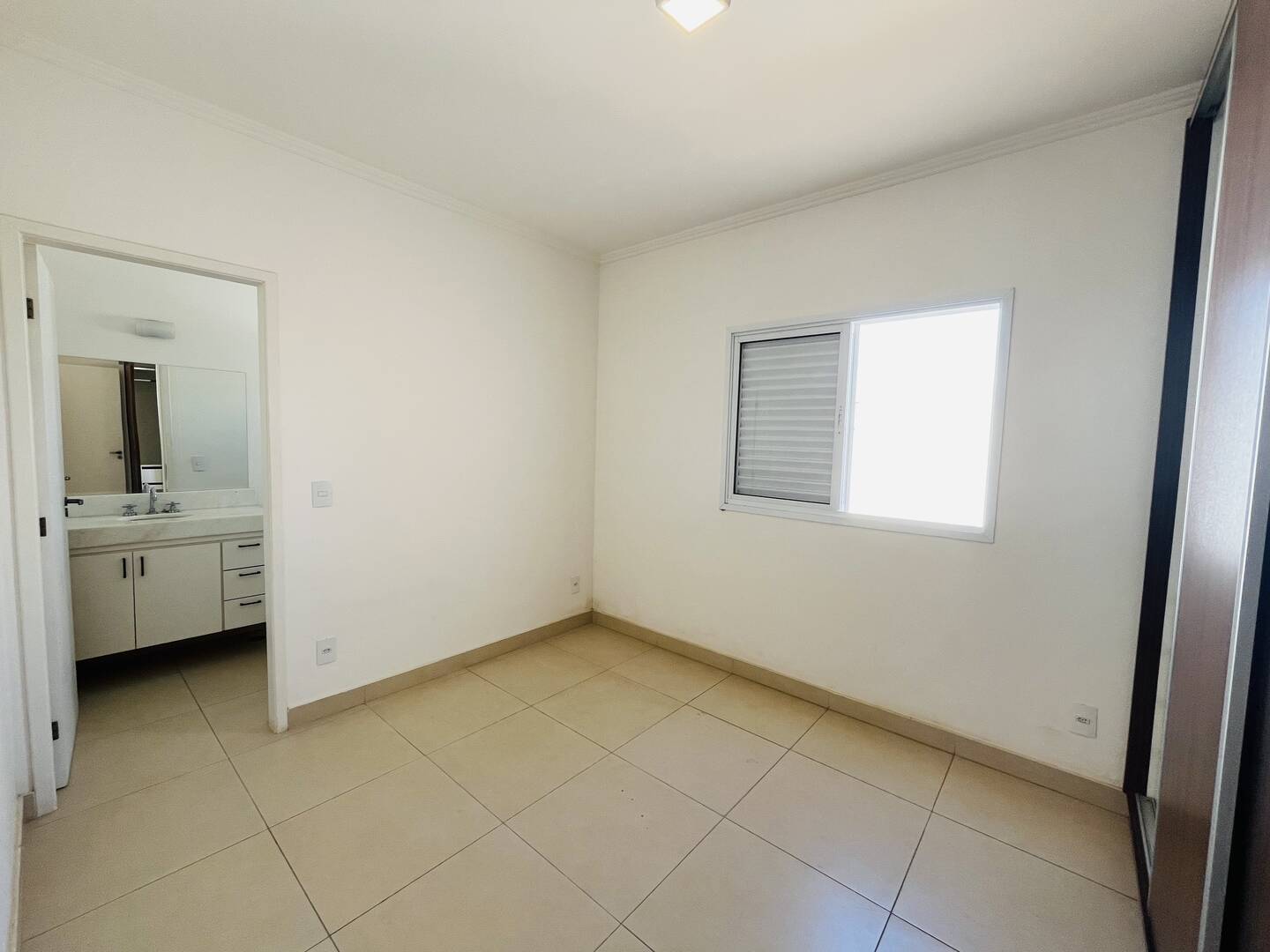 Casa à venda e aluguel com 2 quartos, 120m² - Foto 14