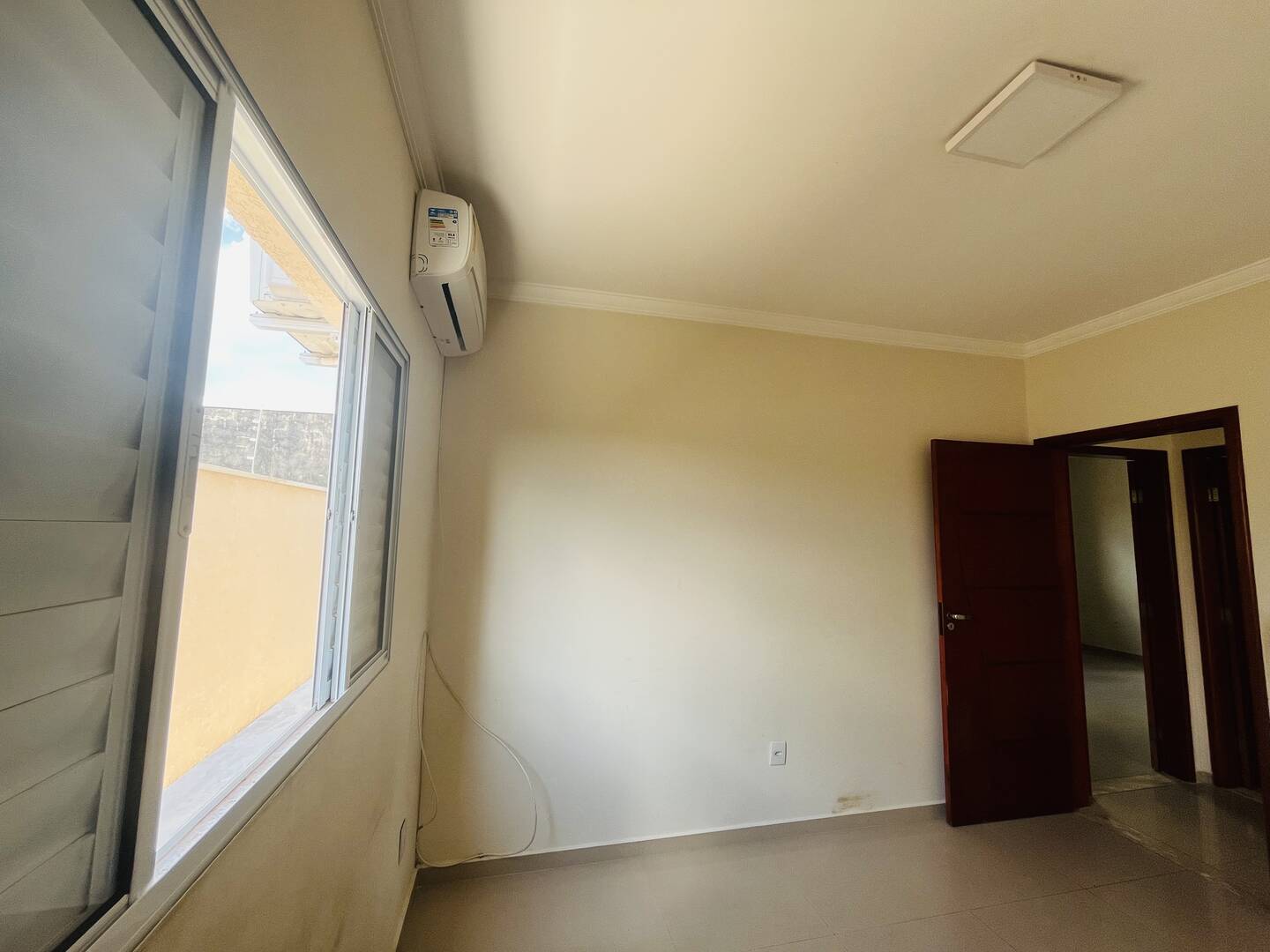 Casa à venda com 3 quartos, 150m² - Foto 8